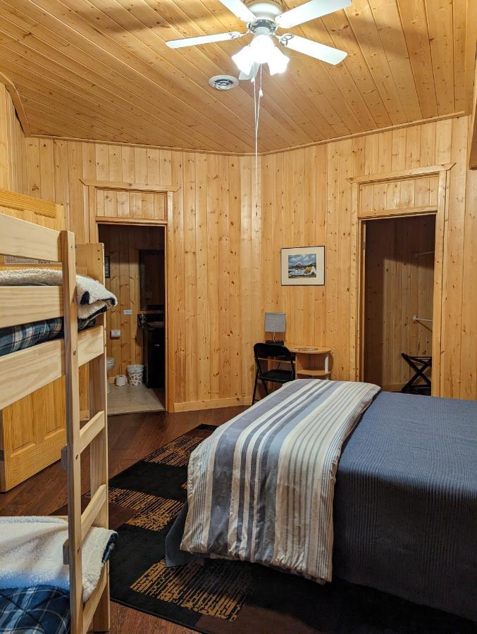 Sundance Country Lodge B&B Marlboro Екстер'єр фото