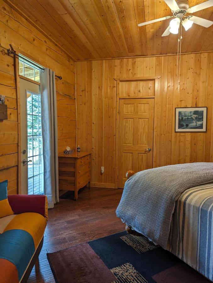 Sundance Country Lodge B&B Marlboro Екстер'єр фото